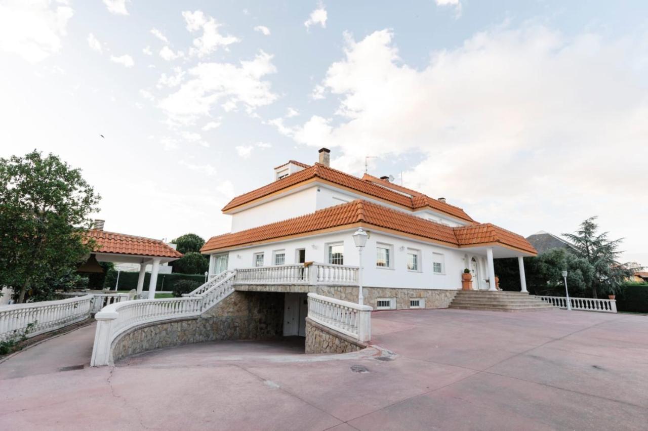 La Casona Imperial Villa Alpedrete Luaran gambar
